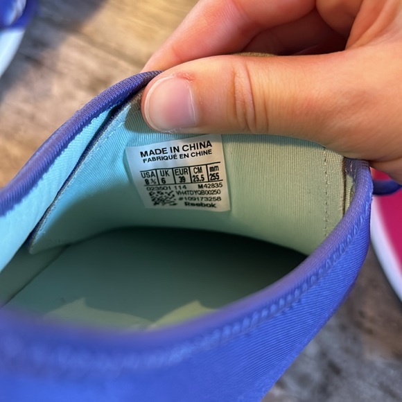 (Set of 2) Reebok Women’s Sneakers - Picture 5 of 8